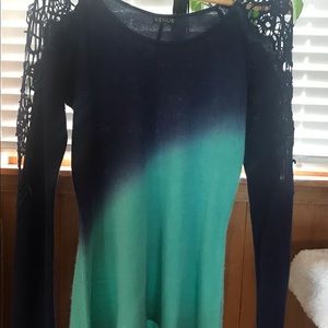NWOT Venus Ombré 100% Acrylic sweater Navy with